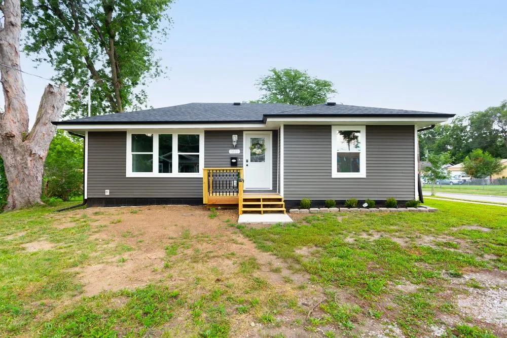 Slide of Rapid Shield Exteriors