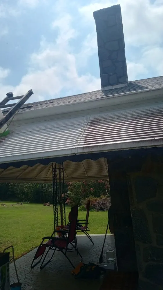 Slide of Ratliff Roof Stain Removable