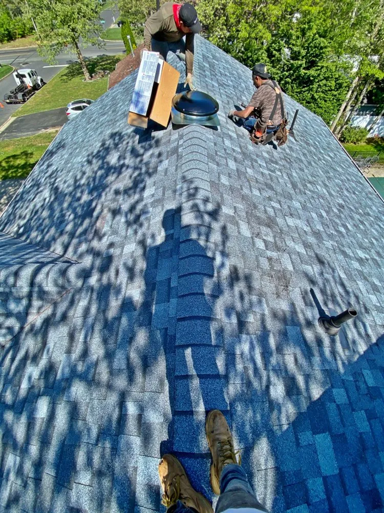 Local metal roofing installation for fast service in Municipio de Lakewood, NJ by Raven General Contractor