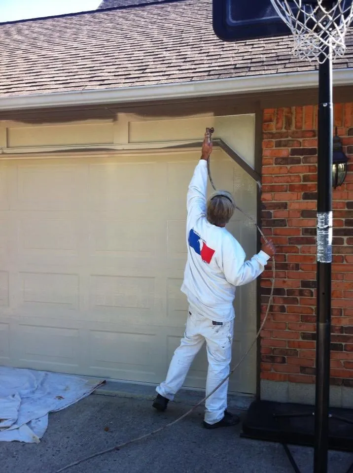 Slide of Ravlin's Roofing