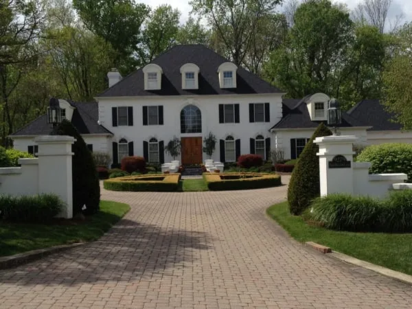 Slide of Ravlin's Roofing