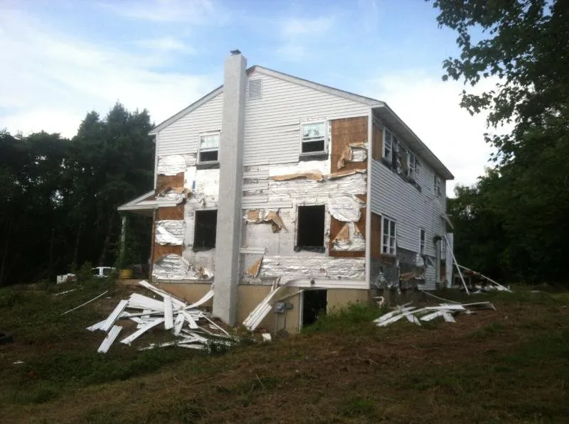 Slide of Ray Weed Builder