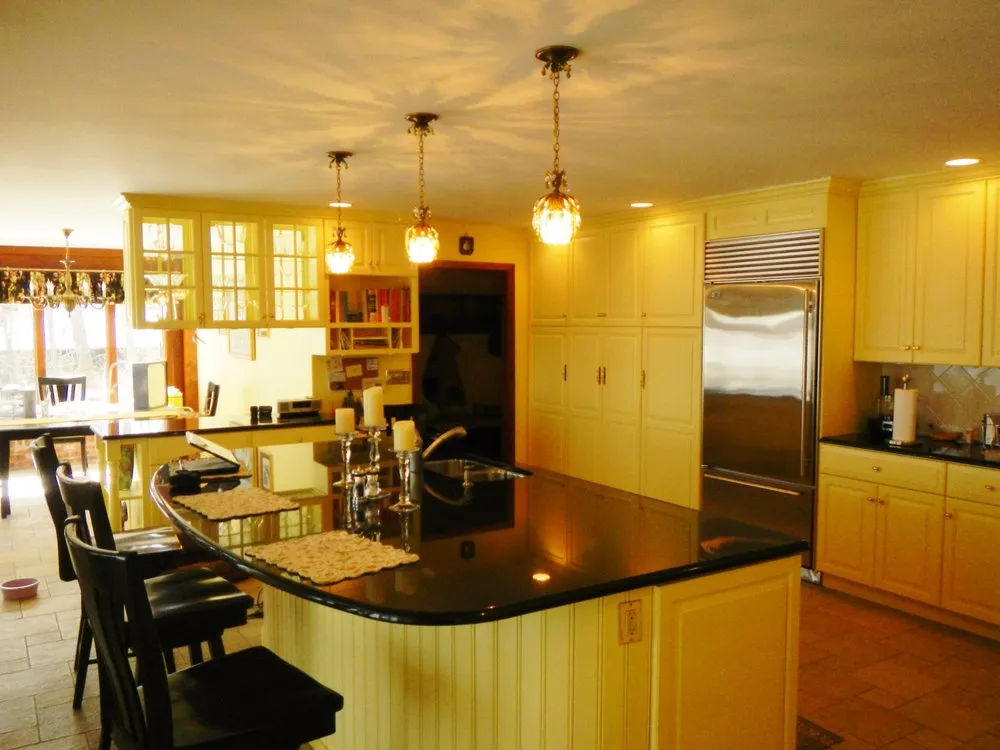 Slide of Ray Weed Builder