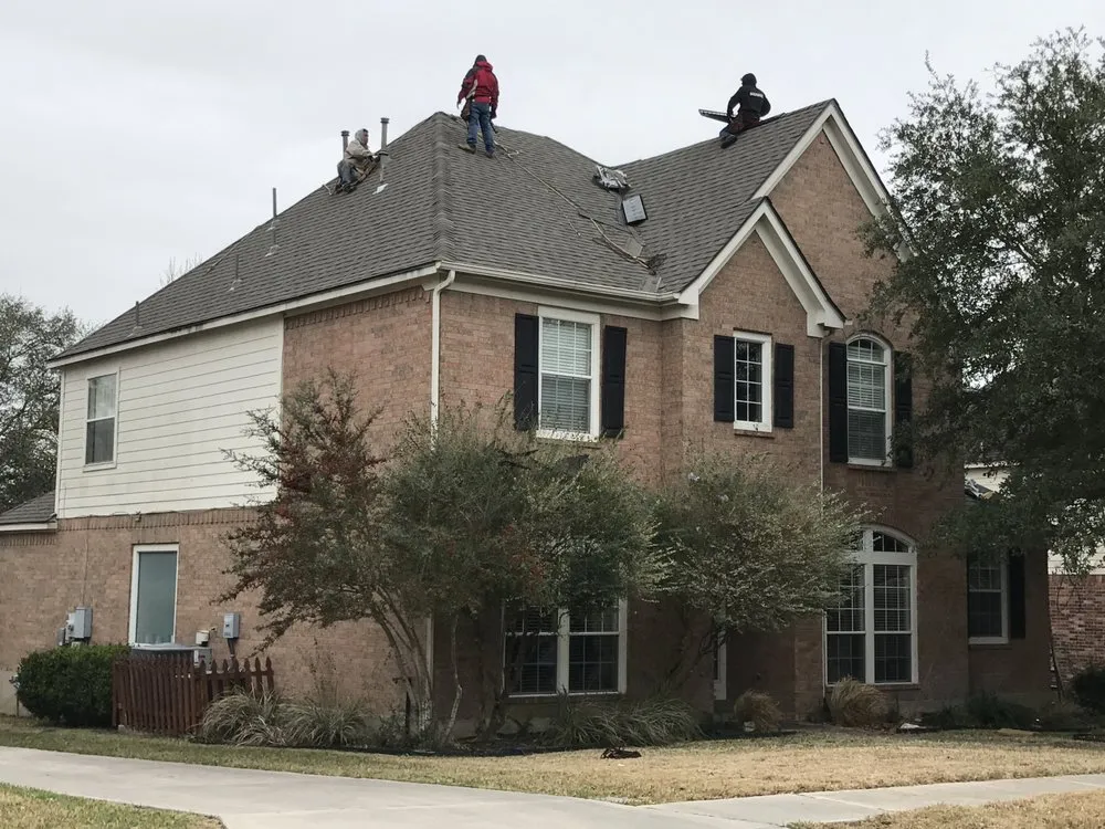 Slide of Rayo Roofing
