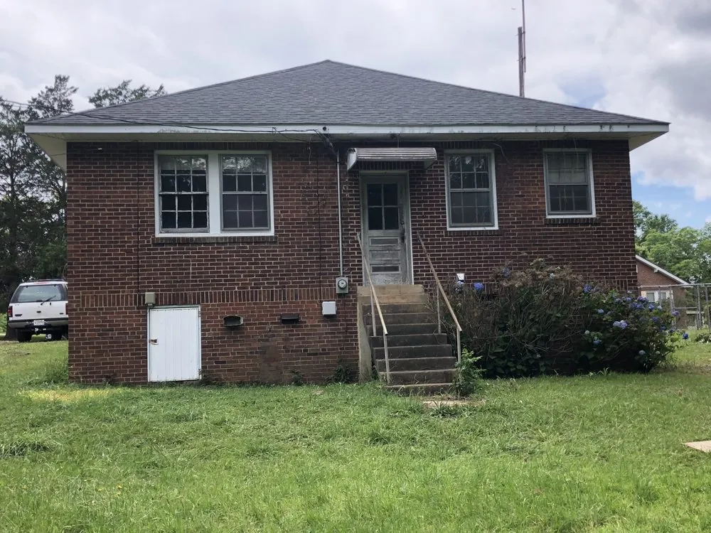 Slide of Ray's Roofing & Restoration