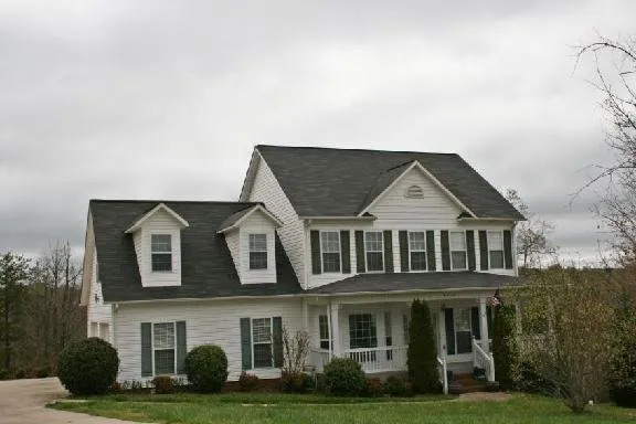 Slide of Ray's Roofing