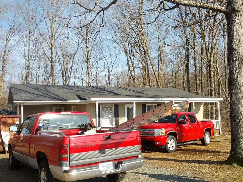 Slide of Ray's Roofing