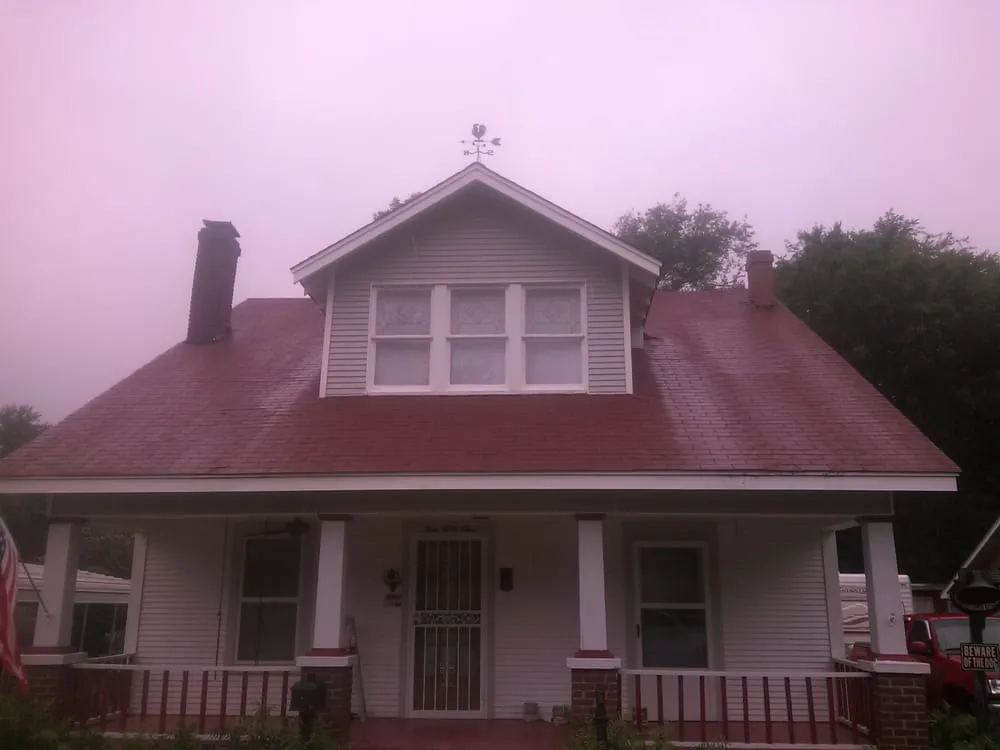 Slide of Ray's Roofing