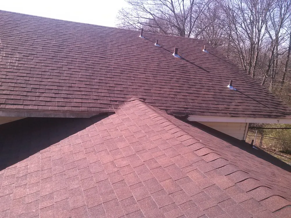 Slide of Rays Roofing