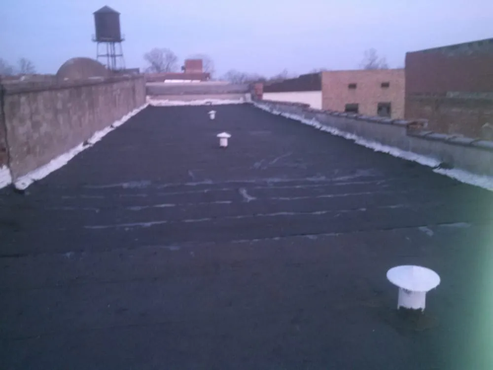 Slide of Rays Roofing