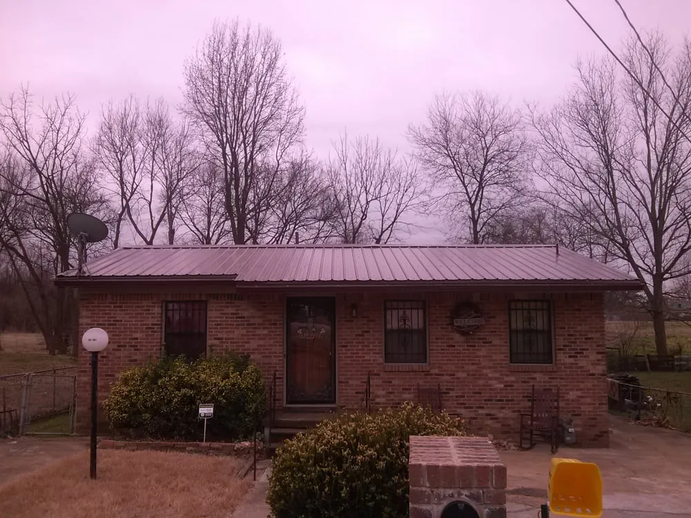 Slide of Ray's Roofing