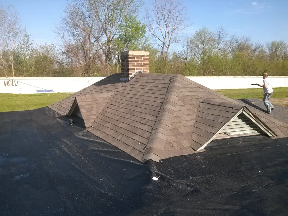 Slide of Ray's Roofing