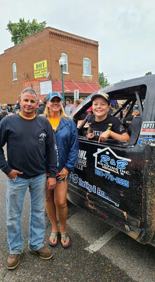 Slide of R&B Roofing