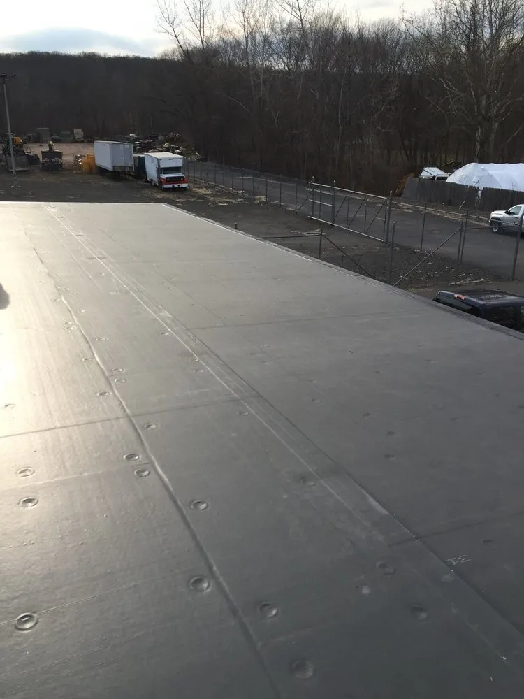 Slide of R&C Roofing