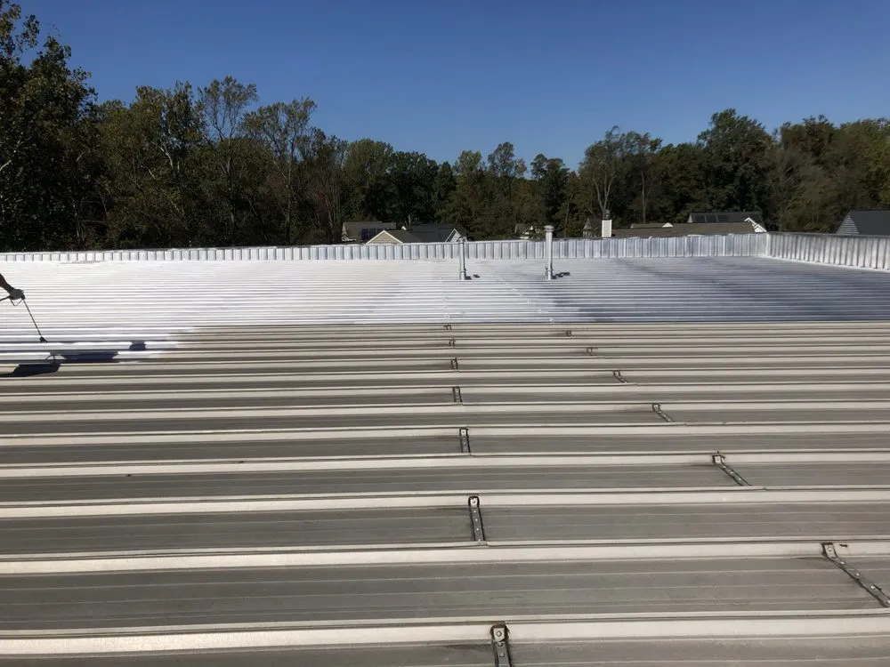 Slide of R&C Roofing