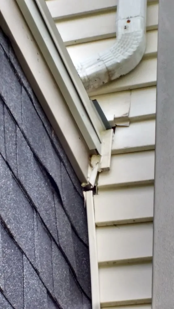 Slide of RCH Roofing & Construction