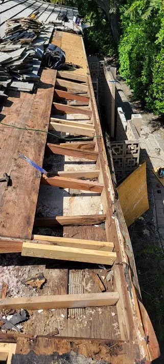 Top-rated roof leak repair with free inspection in Port St. Lucie, FL by RCME Roofing