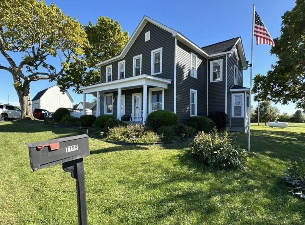 Slide of RCS Columbus