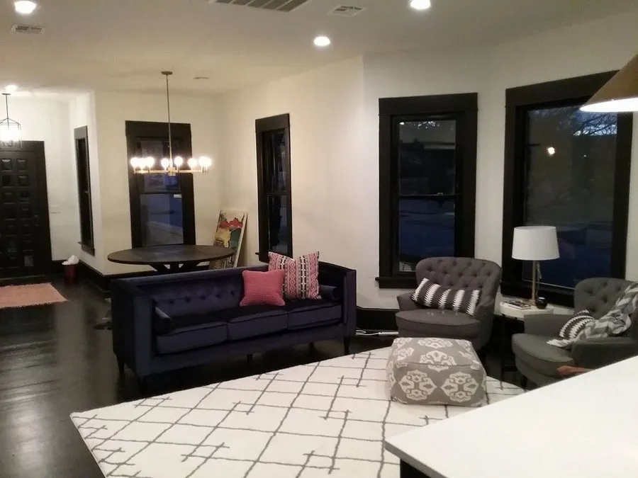 Slide of R&D Roofing and Construction