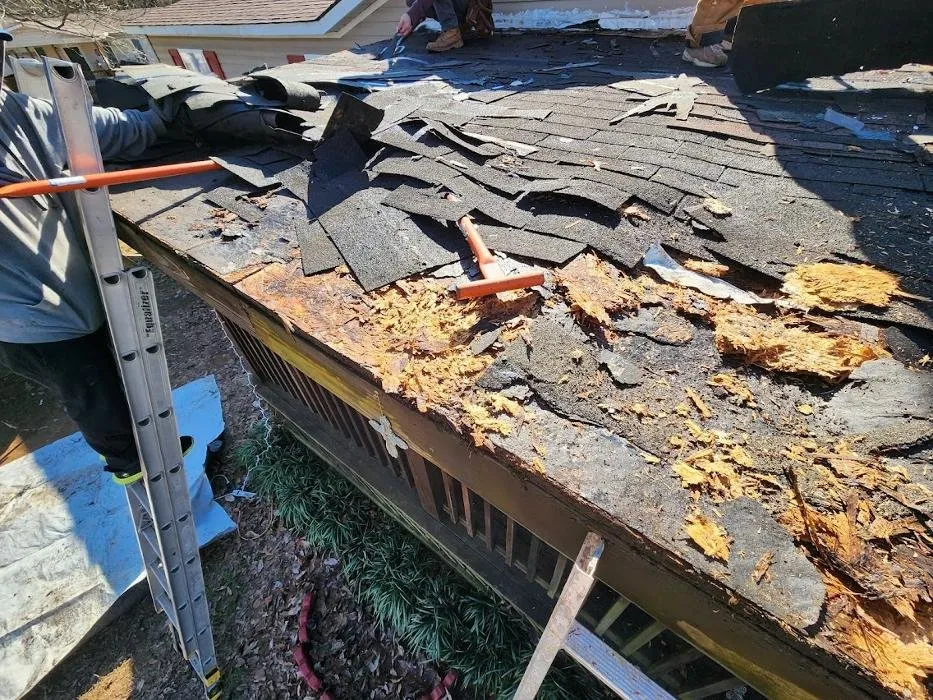 Slide of R&D Roofing