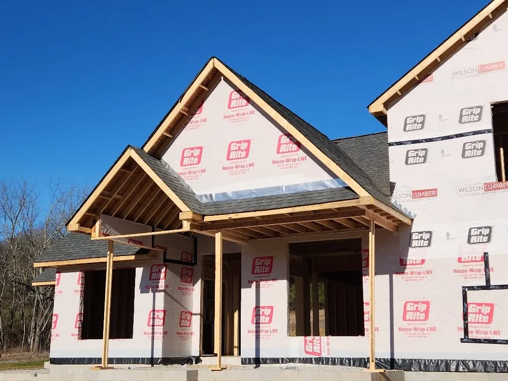 Slide of R&D Roofing