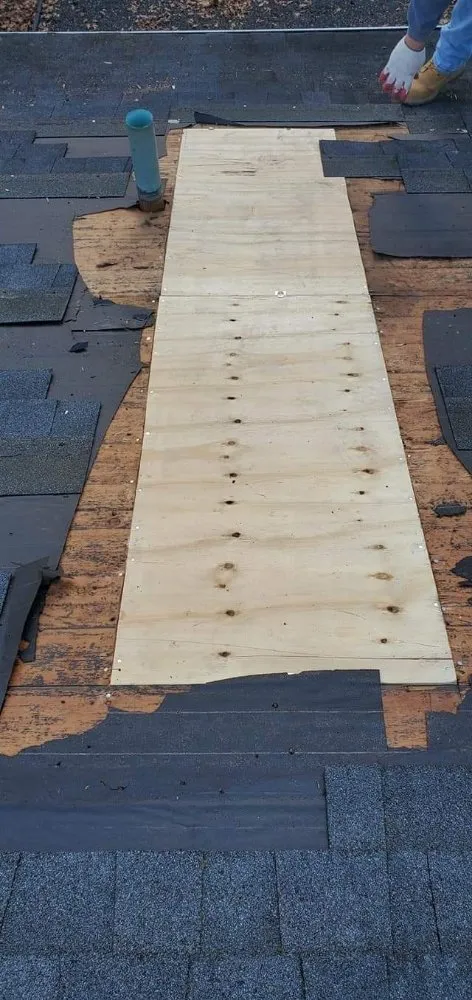 Slide of RD Roofing Repair