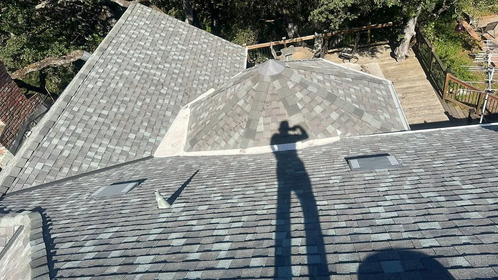 Slide of RDA Roofing