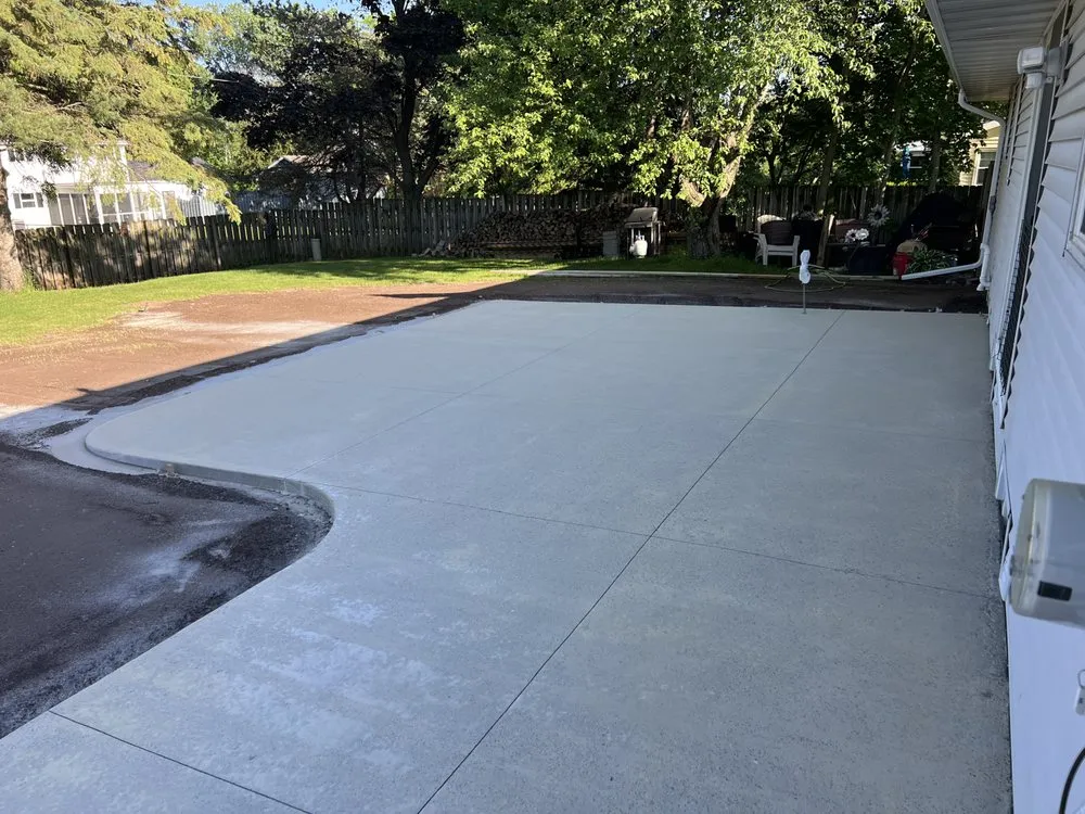 Slide of Rdh Management Services