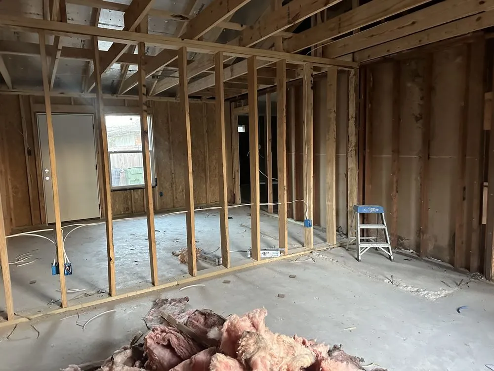 Slide of Rdr roofing & General contractor