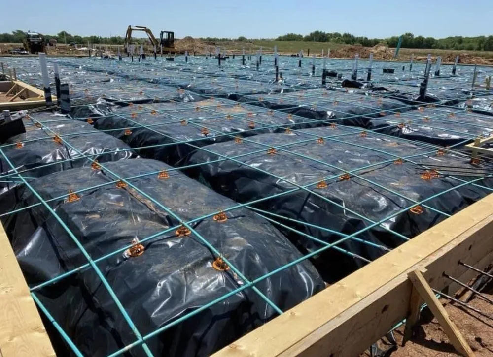 Slide of Rdr roofing & General contractor