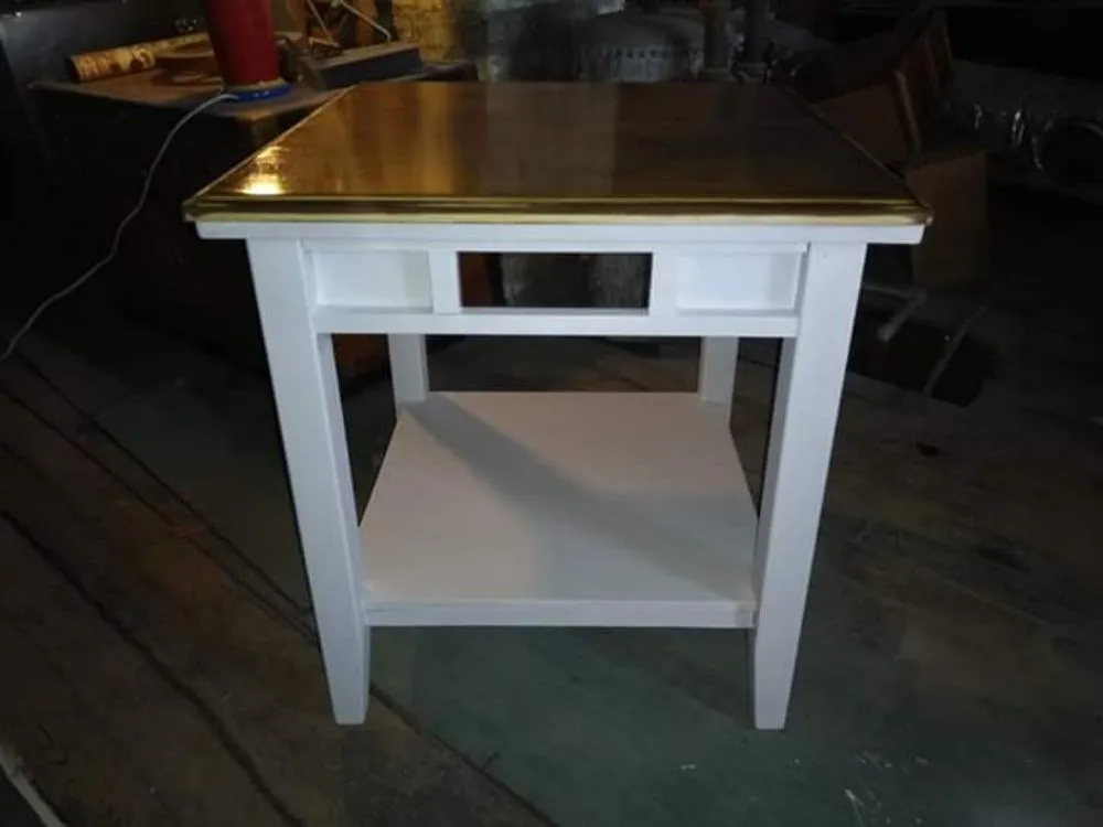 Slide of Re-Corah Refurbishing & Creations