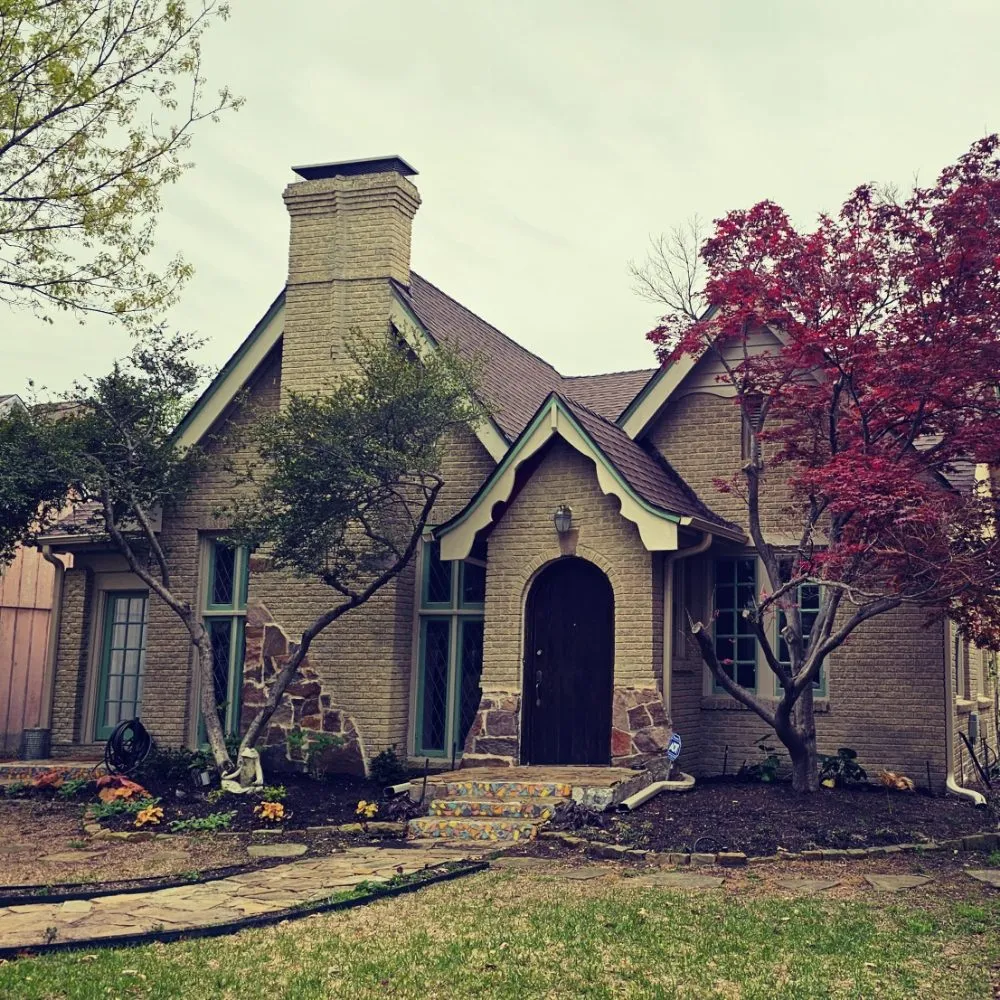 Slide of RE Roofing and Construction