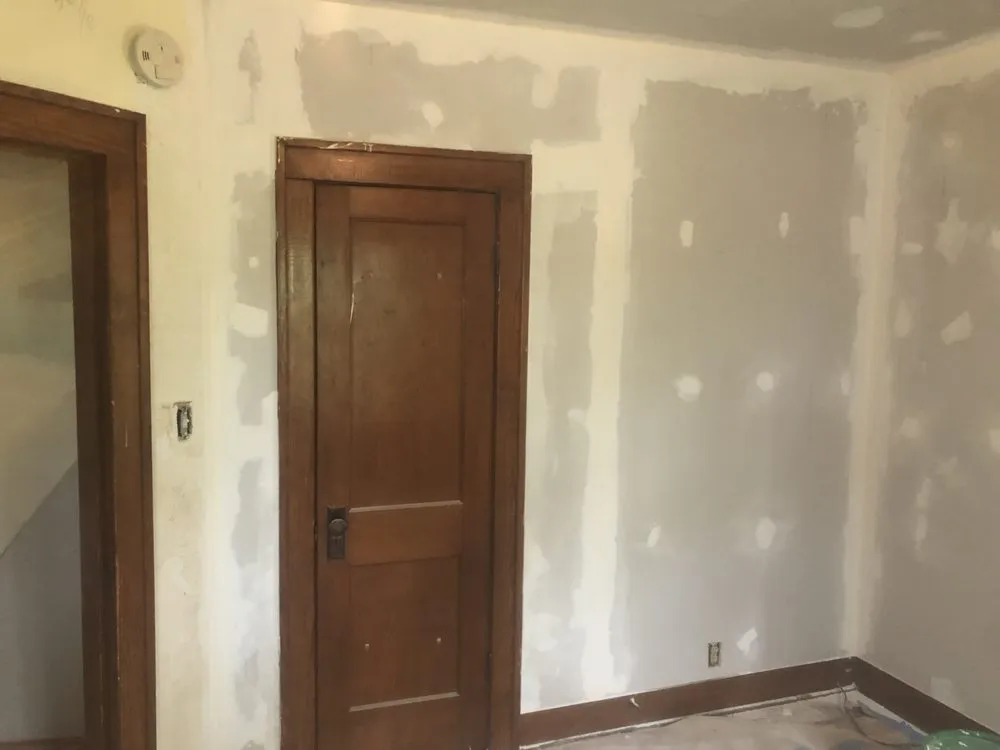 Slide of Real Elite Contracting