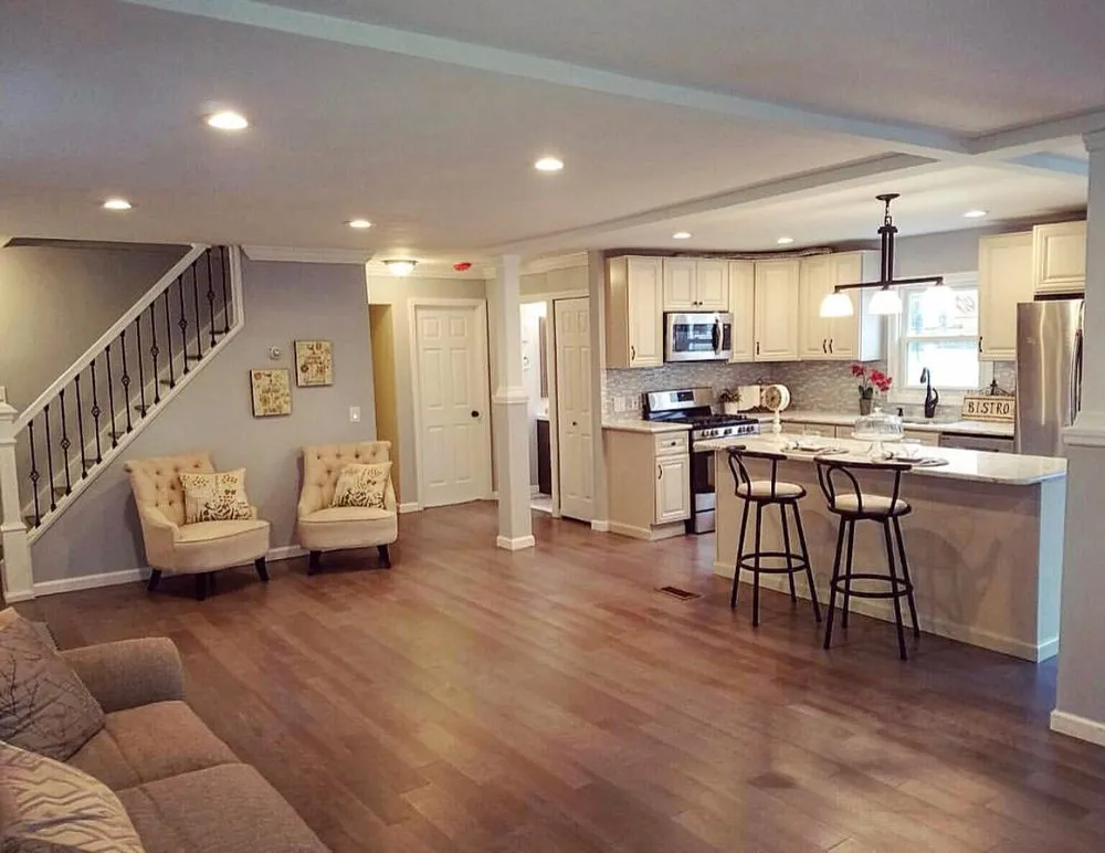 Slide of Recino's Home Improvement