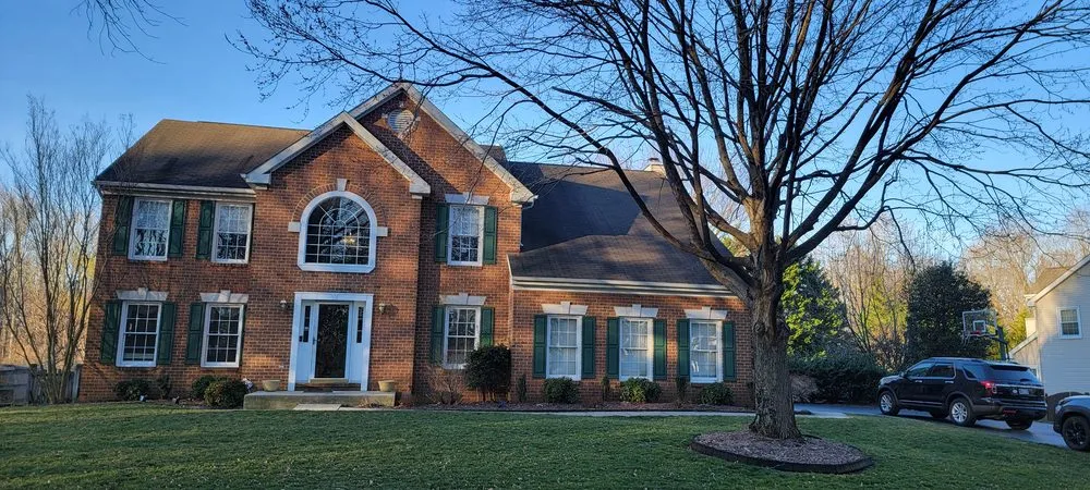 Slide of Recinos Siding Contractor