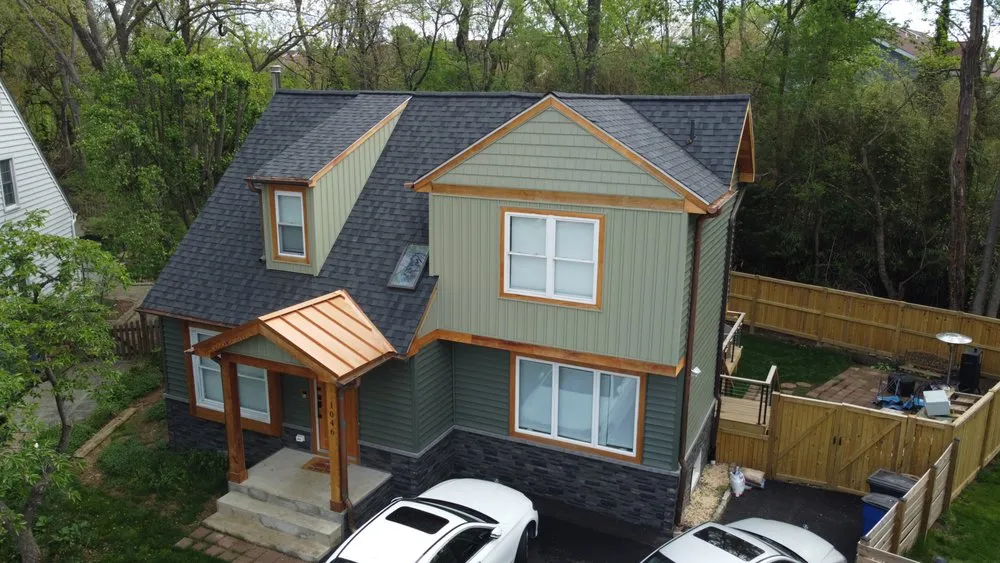 Slide of Recinos Siding Contractor