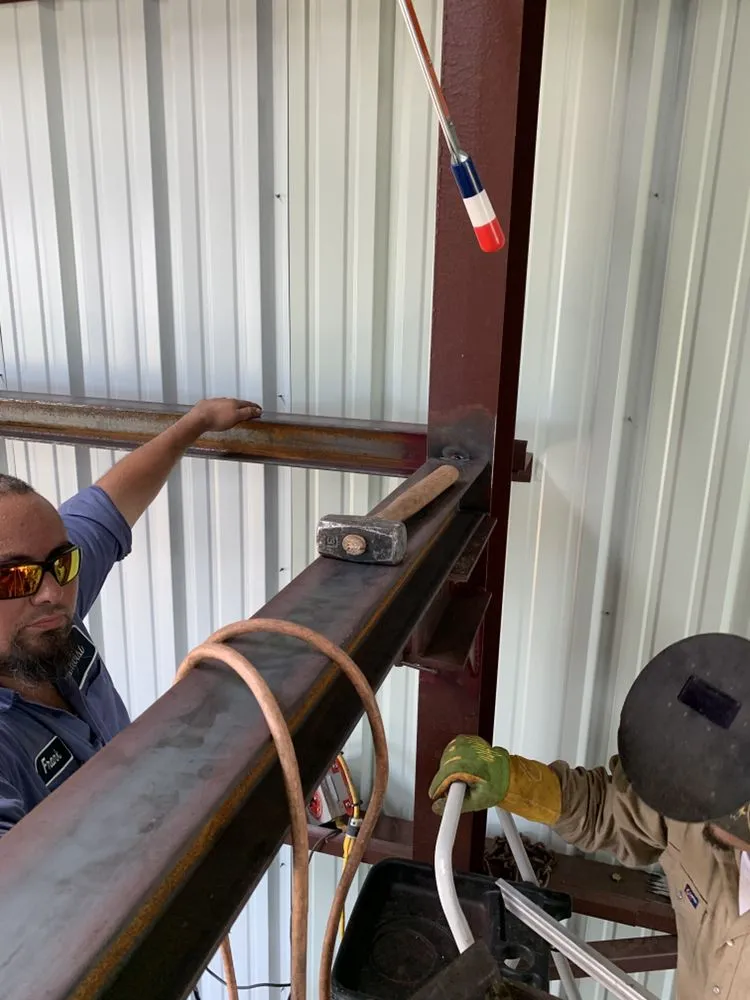 Slide of Recon Services