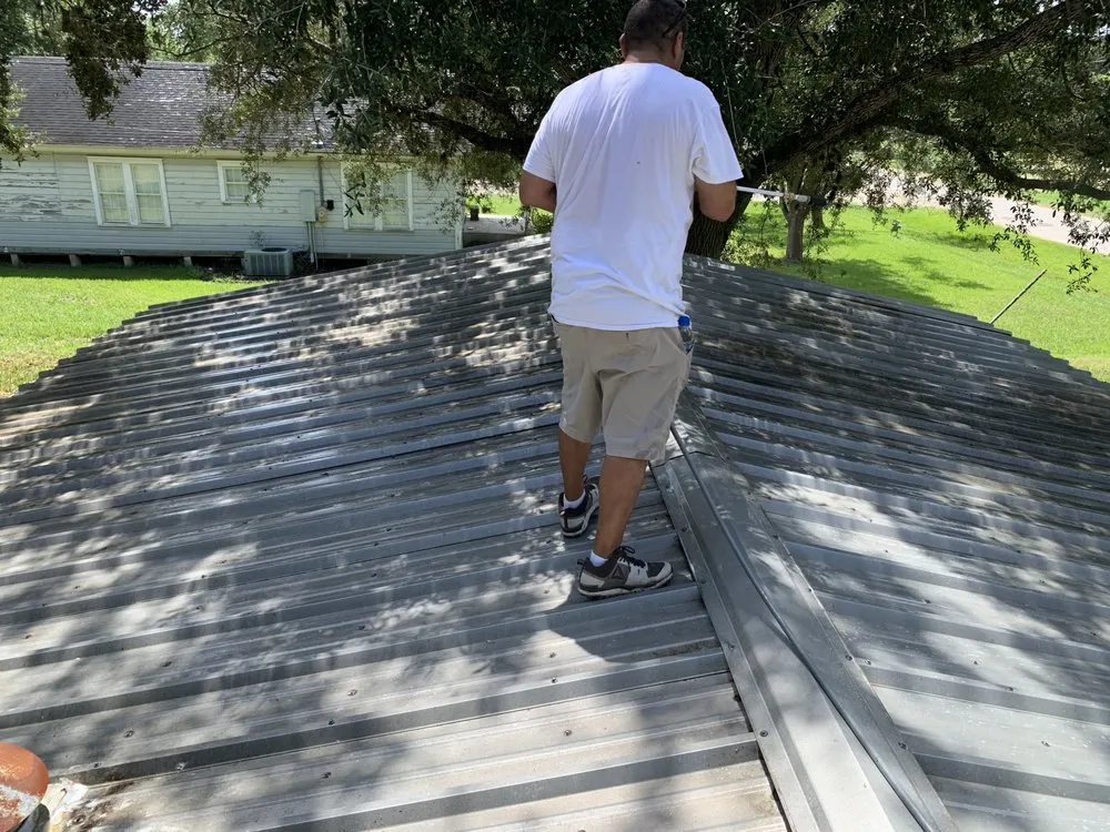 Slide of Recon Services