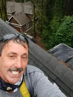 Recovery Roofing and Construction Logo