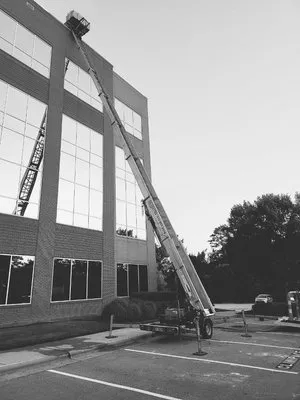 Red Letter Roofing Logo