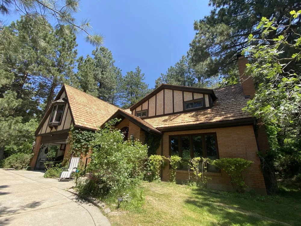 Slide of Red Mile Roofing