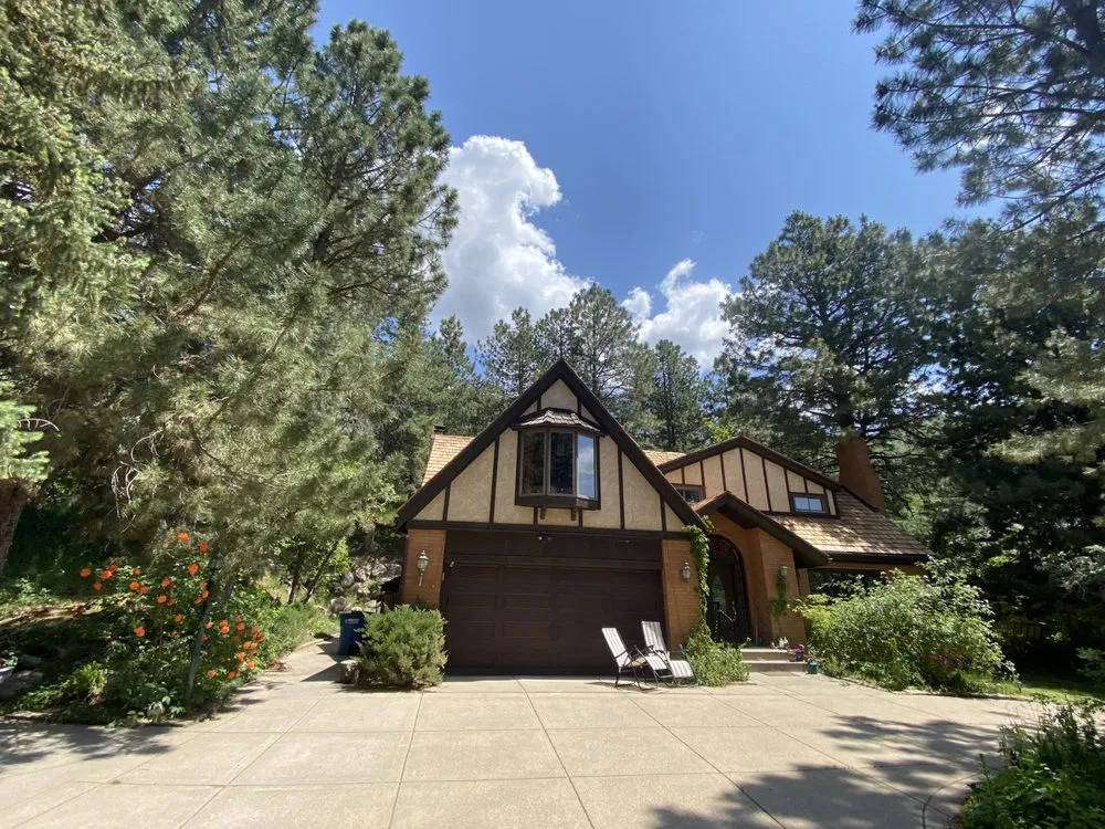 Slide of Red Mile Roofing