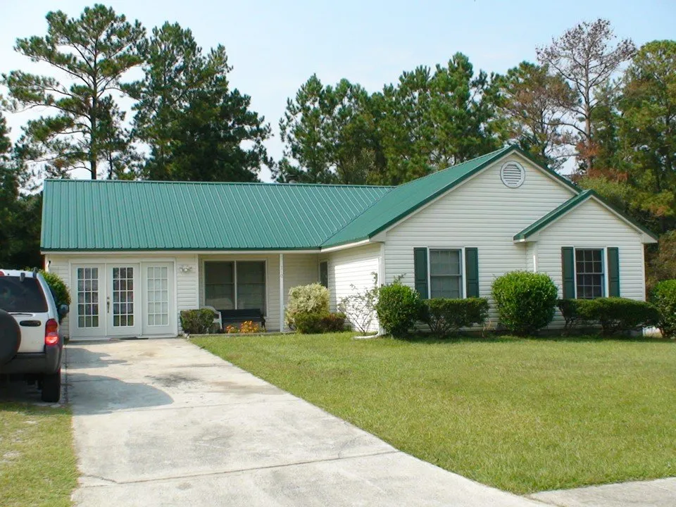 Slide of Red Top Roofing and Exteriors