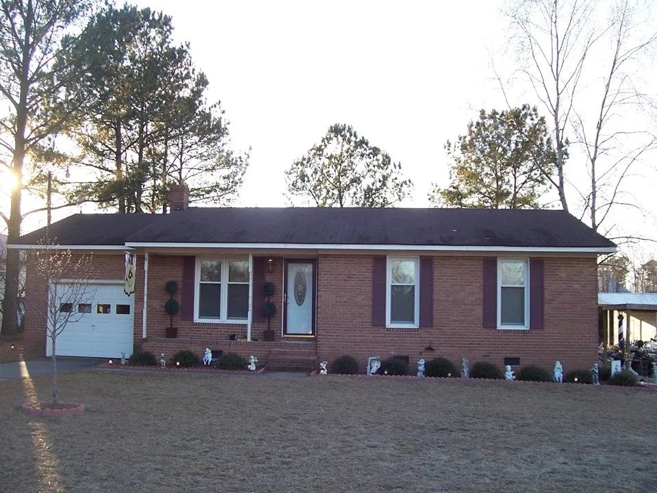 Slide of Red Top Roofing and Exteriors