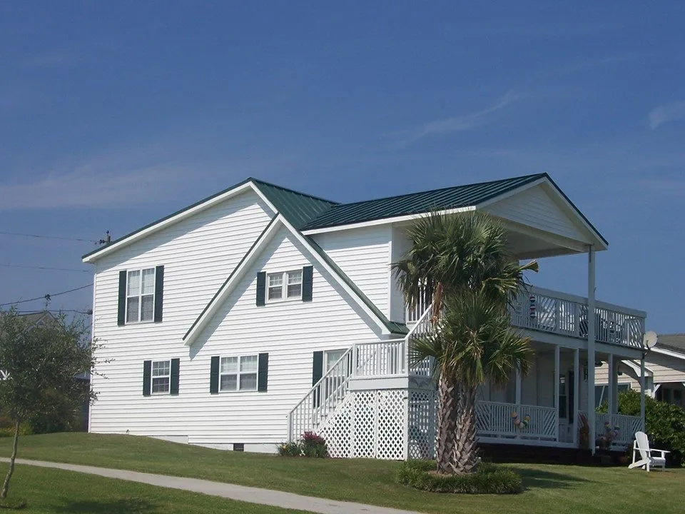 Slide of Red Top Roofing and Exteriors