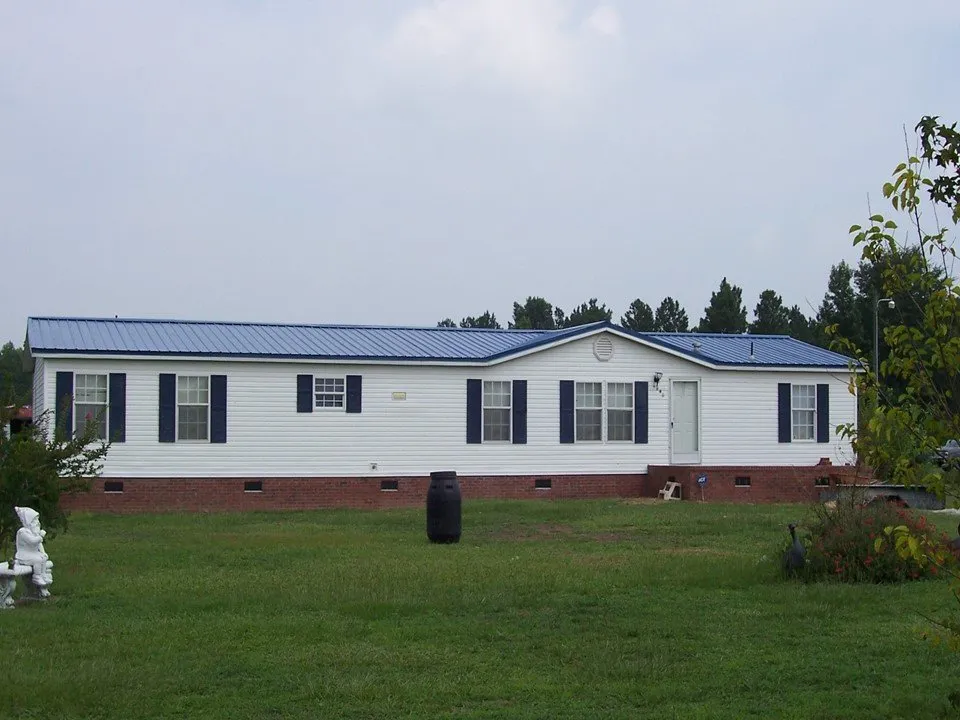 Slide of Red Top Roofing and Exteriors