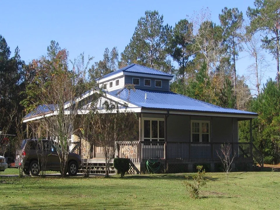 Slide of Red Top Roofing and Exteriors