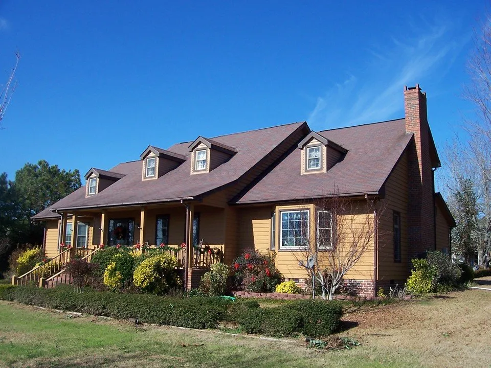 Slide of Red Top Roofing and Exteriors