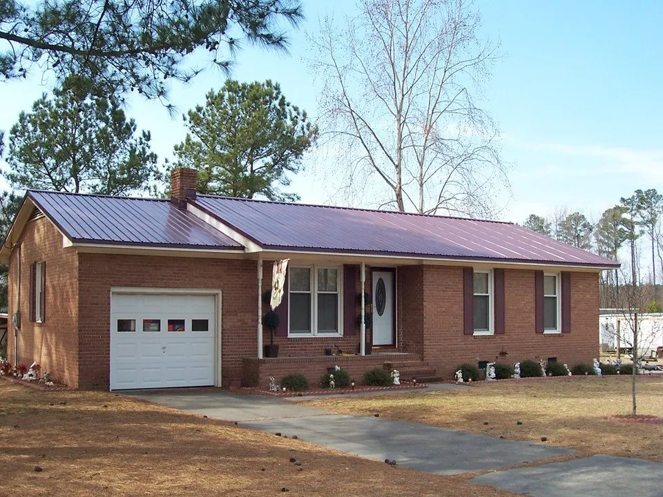 Slide of Red Top Roofing and Exteriors