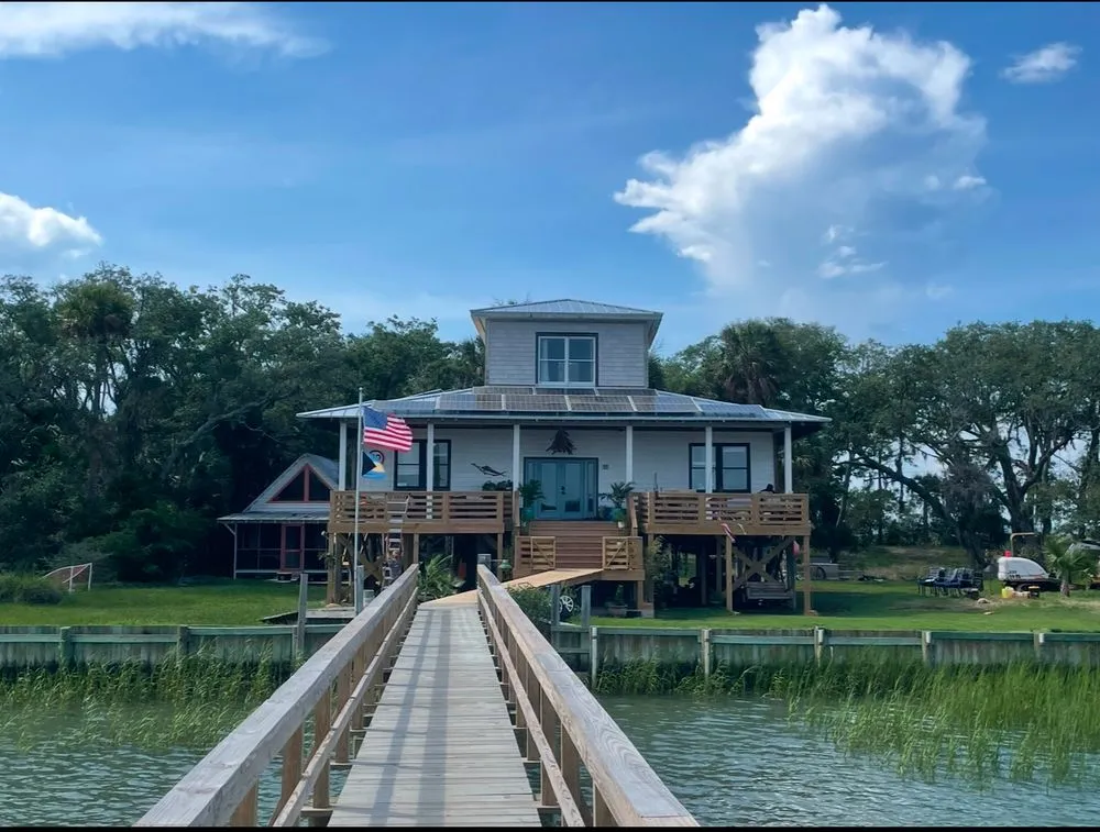 Slide of Red Wave Solar